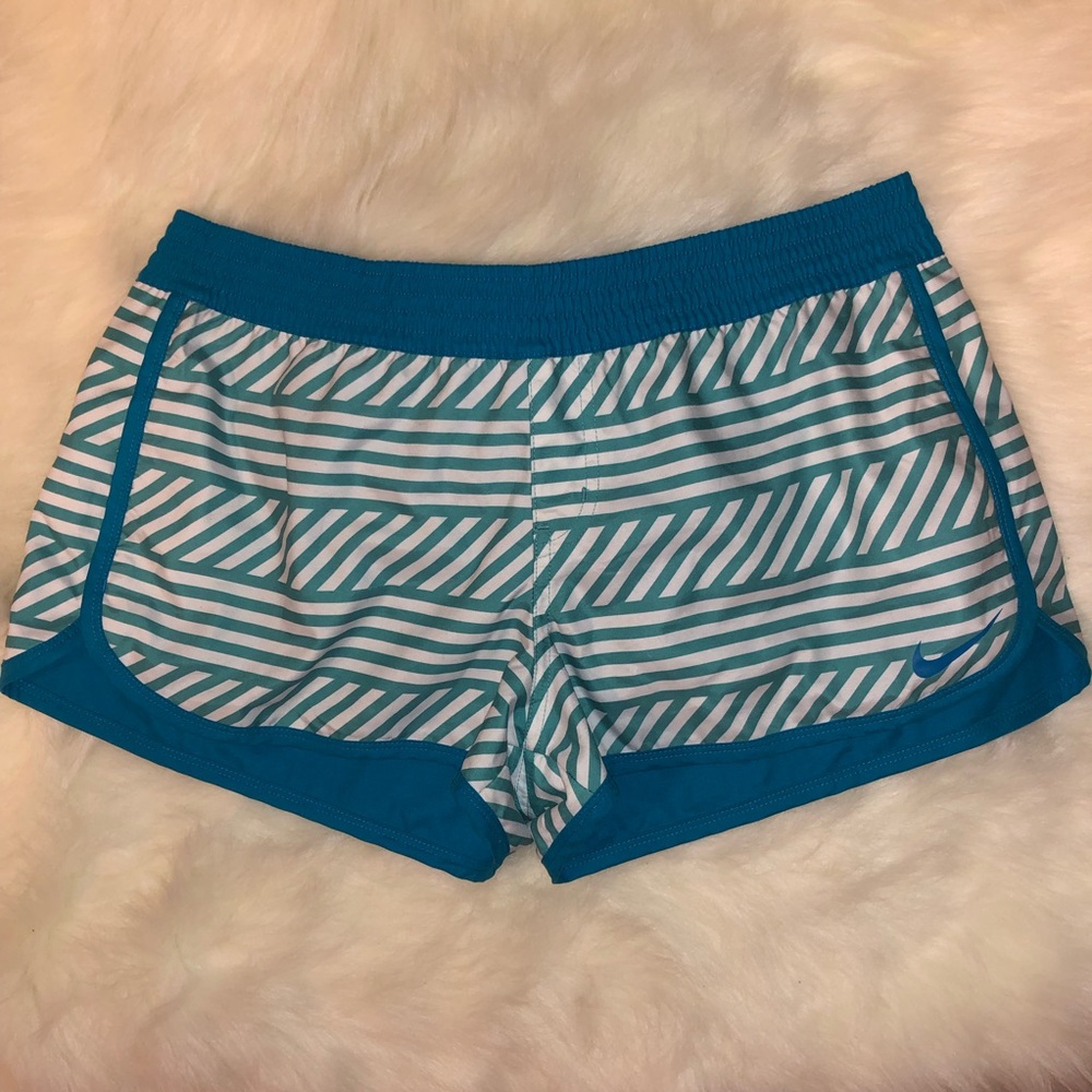 🎉SOLD!🎉 Nike Reversible Shorts